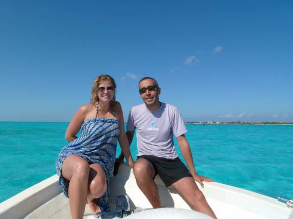 Voltando do mergulho em um mar que mais parece uma piscina, na Isla Mujeres, na costa caribenha no sul do México